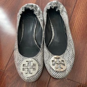 Tory Burch Snake Flat Shoes size 38